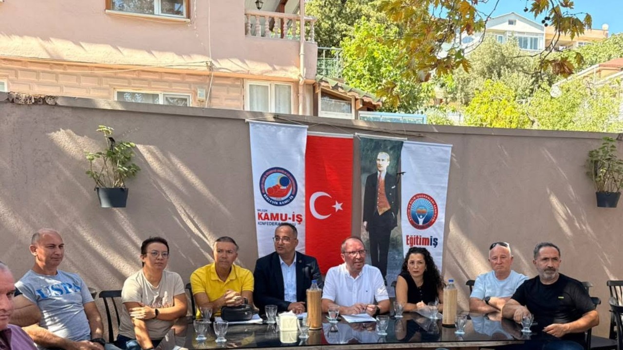 Balıkesir Eğitim-İş Öğretmenler Bandırma’da Buluşarak Sorunları Masaya Yatırdı