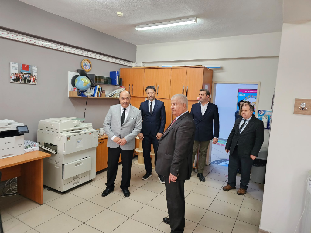 media_1790858914562 Eğitimin Nabzı Sahada Atıyor: İl Millî Eğitim Müdürü'nden Okullara Ziyaret