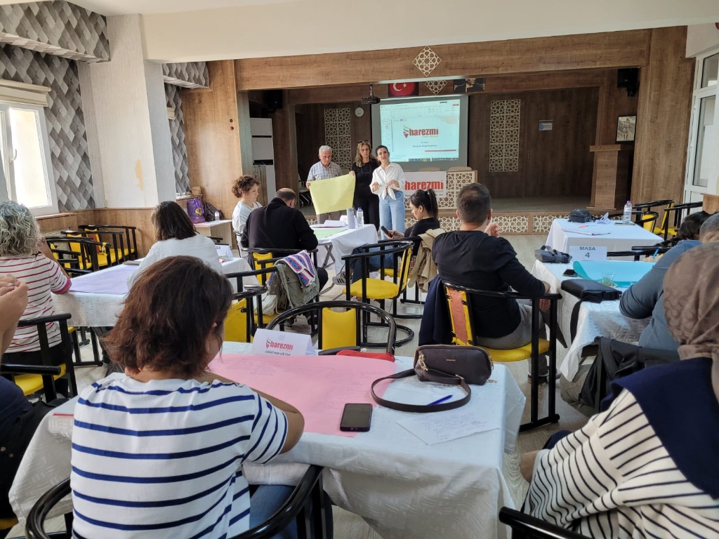 Harezmi Eğitim Modeli Öğretmen Eğitimi Kurslarının İlk Etabı Tamamlandı