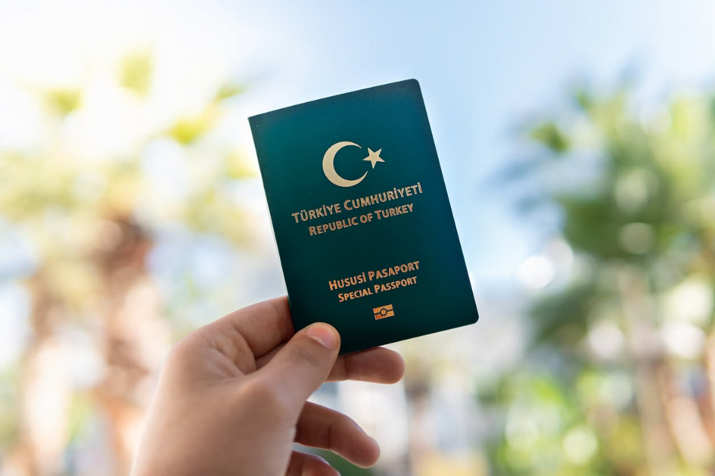 Müjde Meclis’e Sunuldu: Yeşil Pasaport Kapsamı Genişliyor! Kimler Alabilecek?